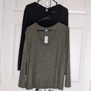 NWT Longsleeve Old Navy Luxe V-Neck T-Shirt Bundle XL